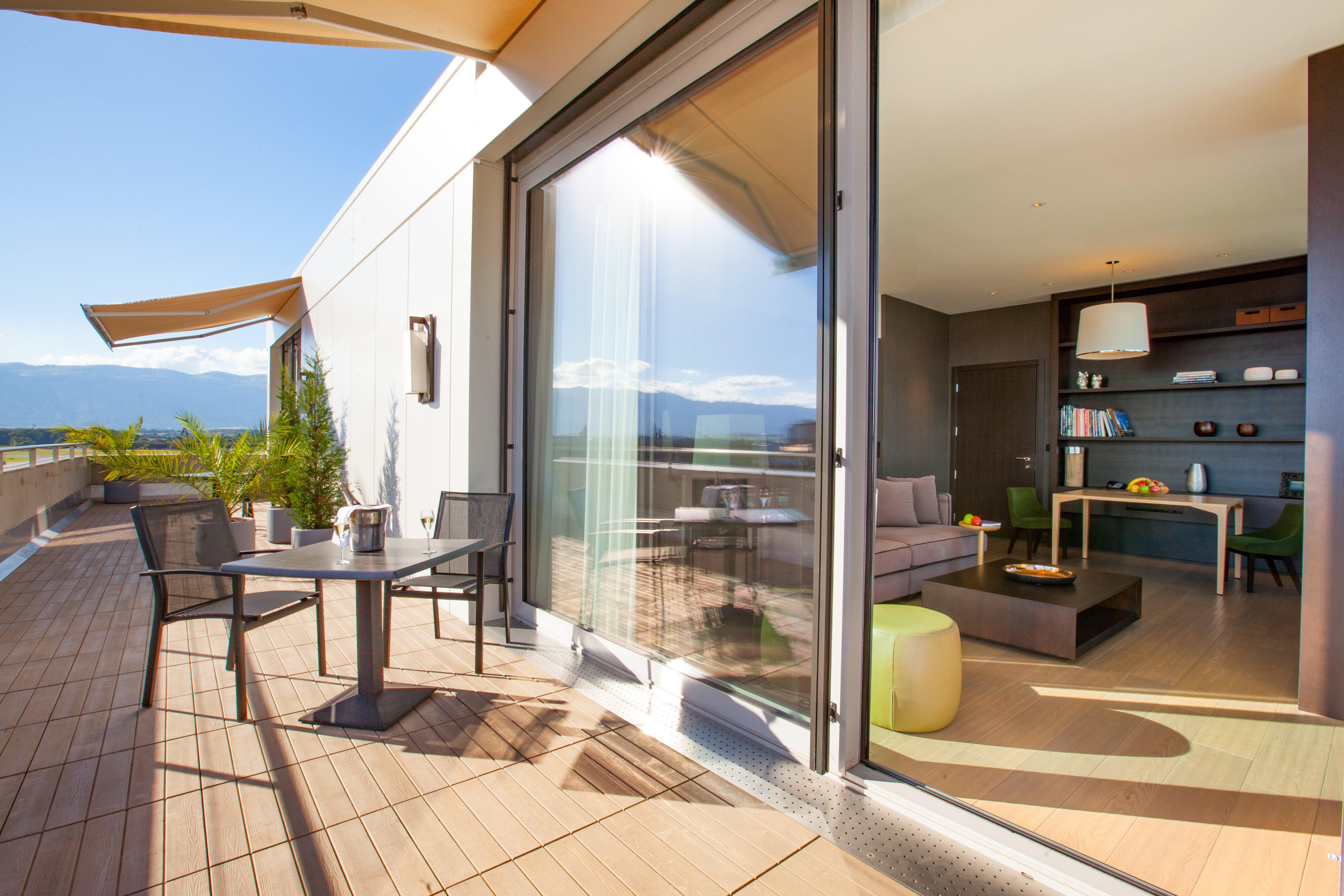 Hotel Crowne Plaza Geneva By Ihg Meyrin Exterior foto