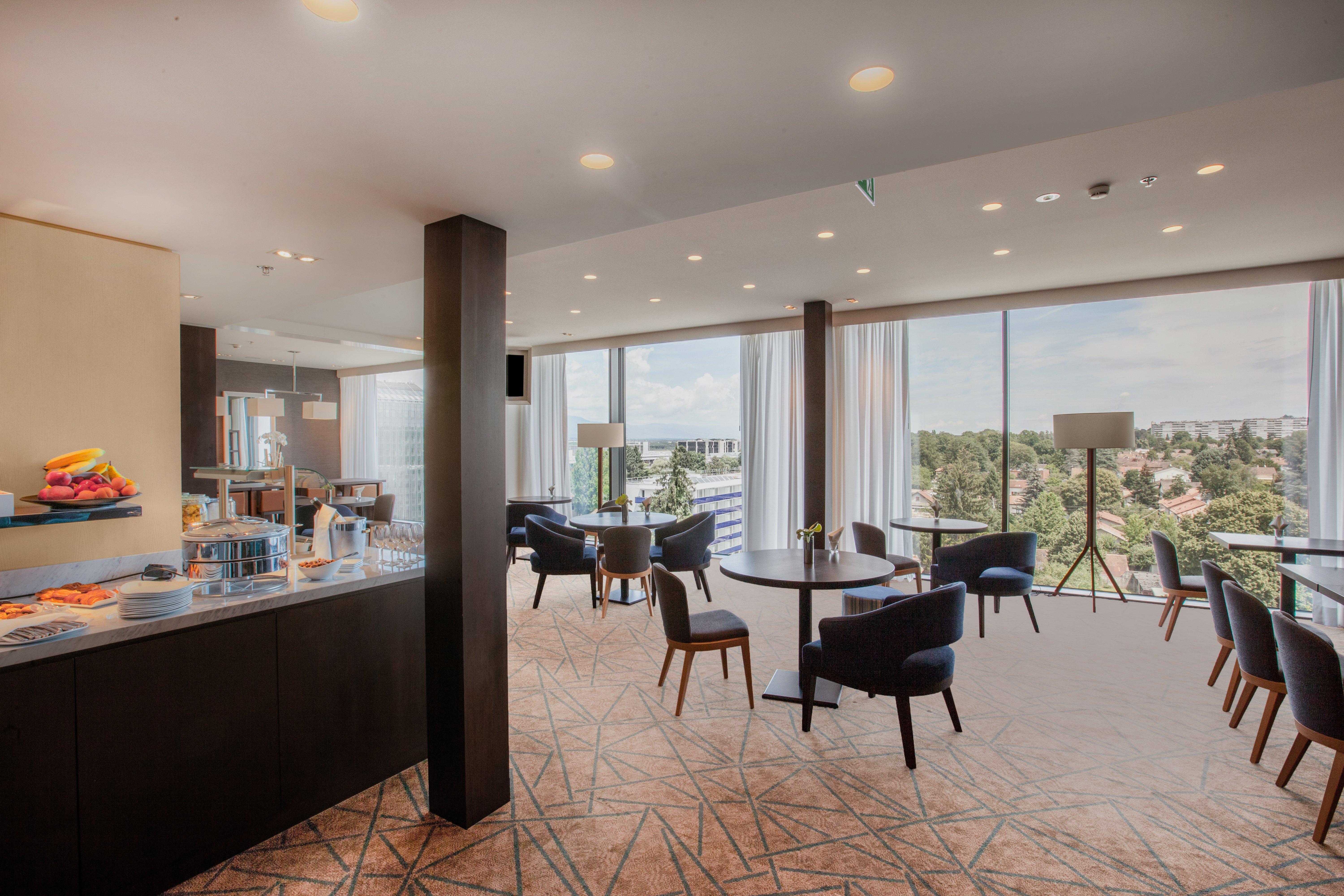 Hotel Crowne Plaza Geneva By Ihg Meyrin Exterior foto