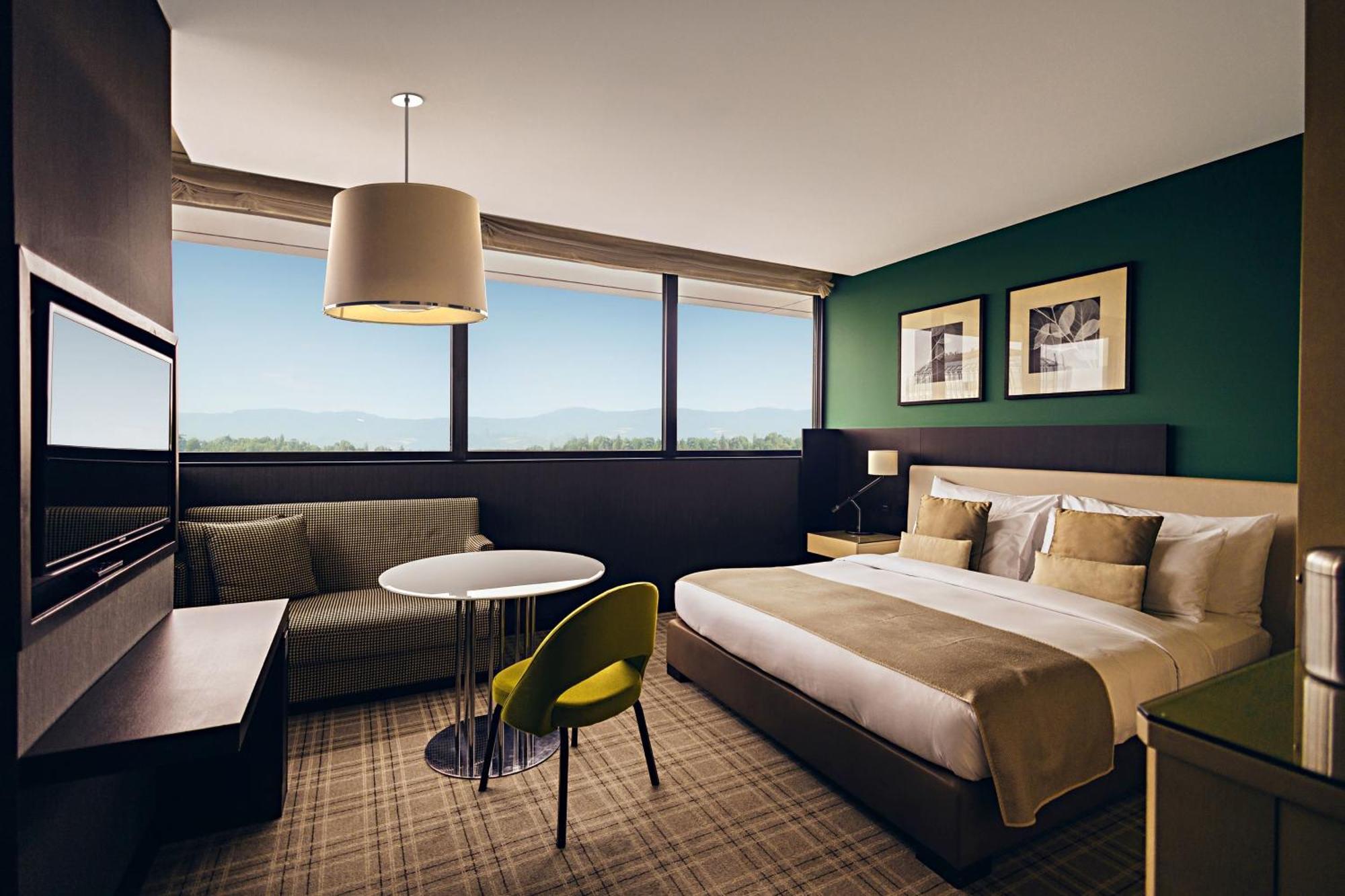 Hotel Crowne Plaza Geneva By Ihg Meyrin Exterior foto